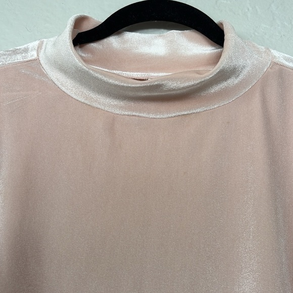 Anthropologie Krisha velvet short sleeve mockneck pullover top - Picture 7 of 11